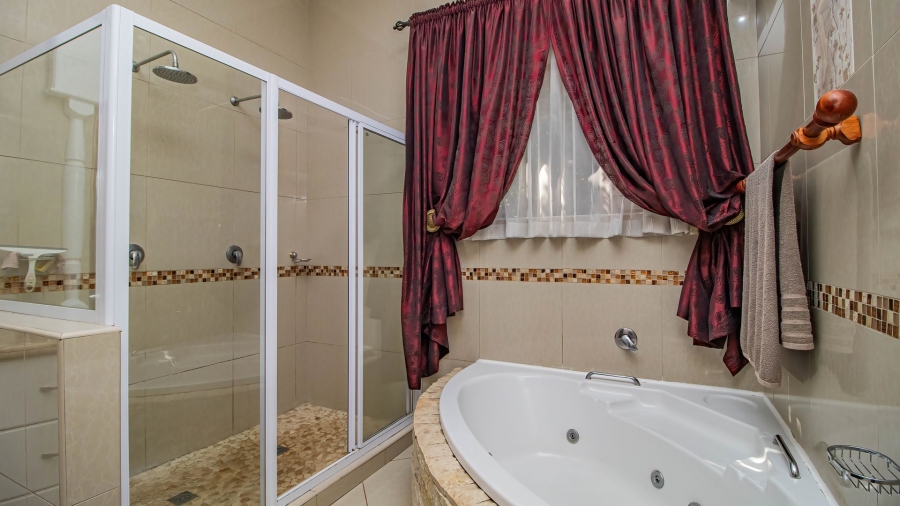 4 Bedroom Property for Sale in Serengeti Lifestyle Estate Gauteng