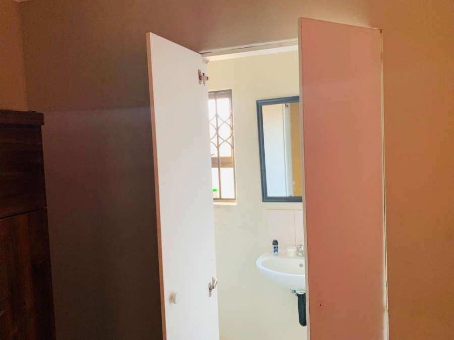 3 Bedroom Property for Sale in Windmill Park Gauteng