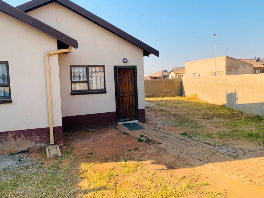 3 Bedroom Property for Sale in Windmill Park Gauteng