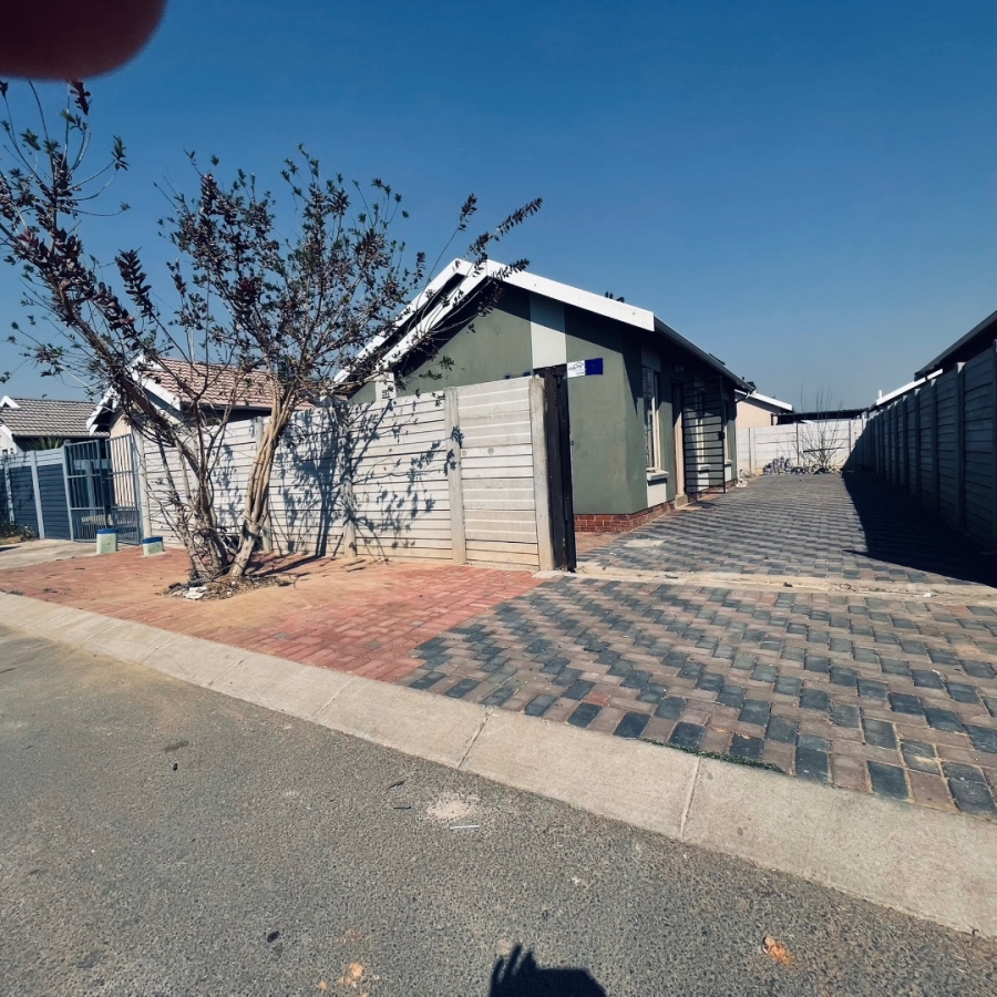 3 Bedroom Property for Sale in Sky City Gauteng