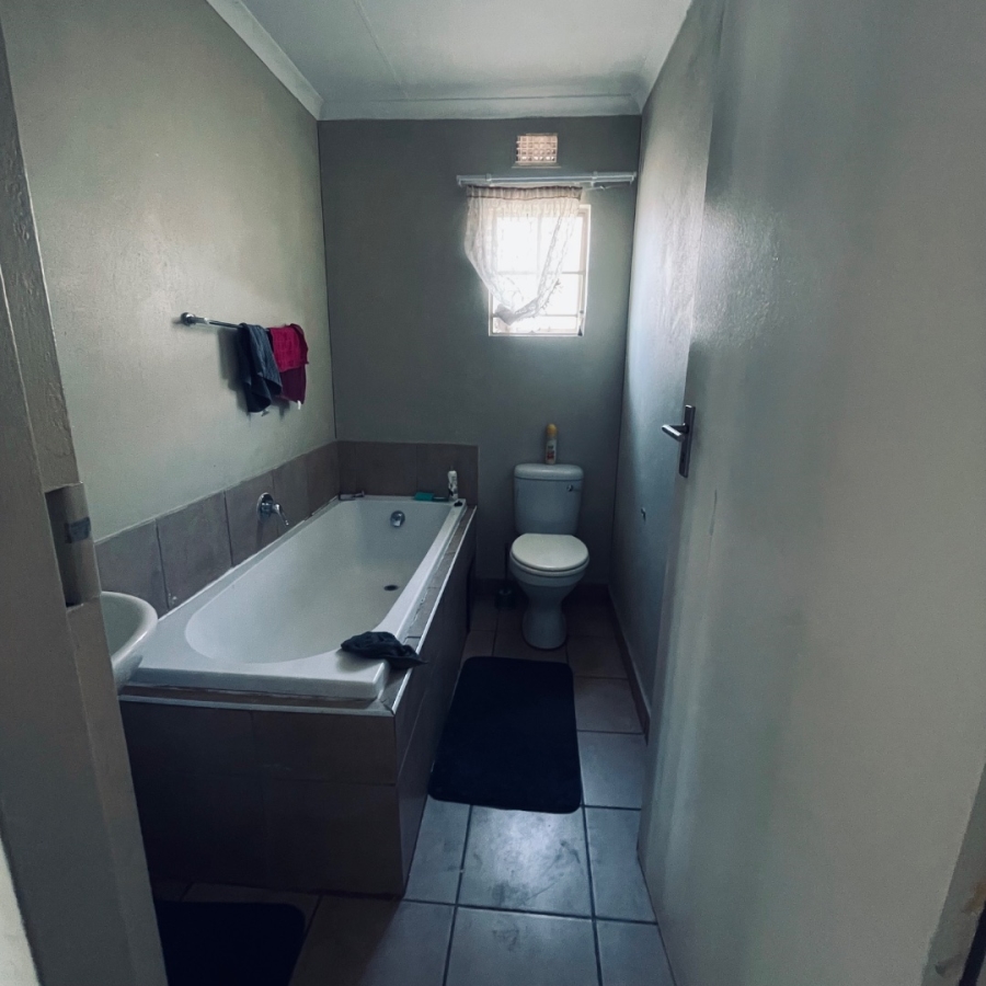 3 Bedroom Property for Sale in Sky City Gauteng