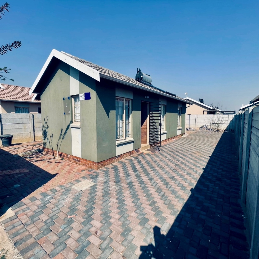 3 Bedroom Property for Sale in Sky City Gauteng