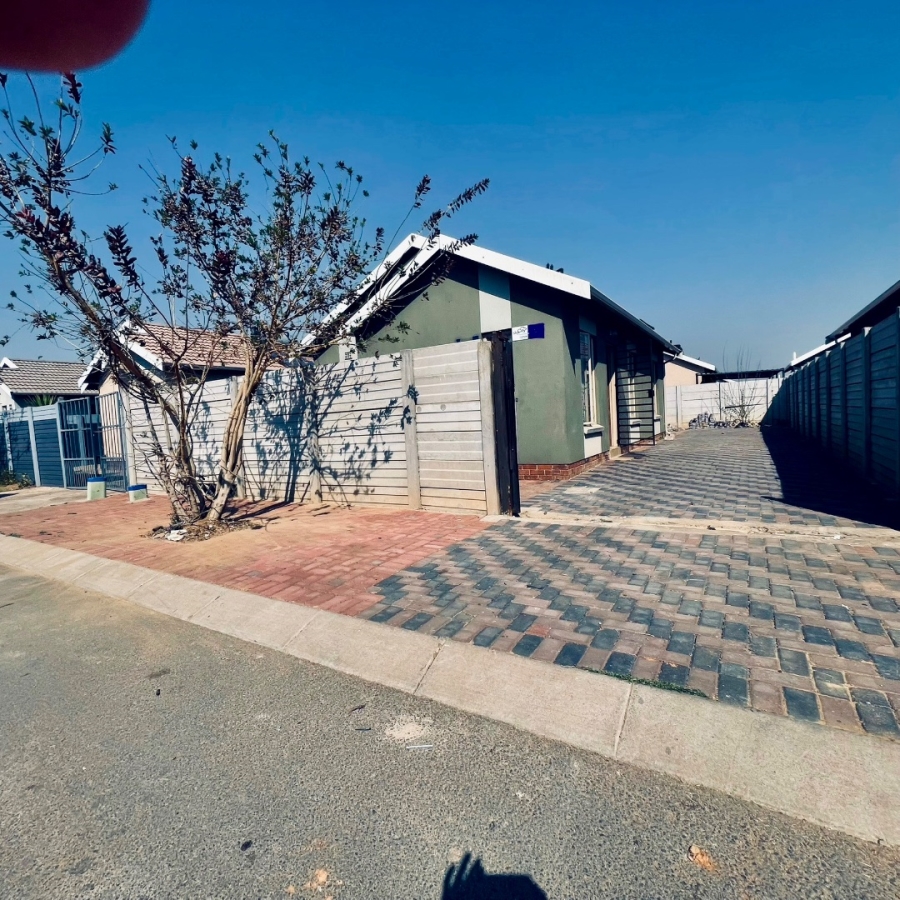 3 Bedroom Property for Sale in Sky City Gauteng
