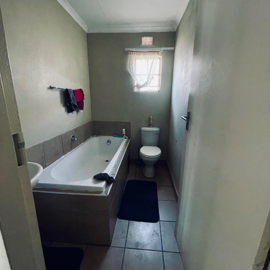 3 Bedroom Property for Sale in Sky City Gauteng