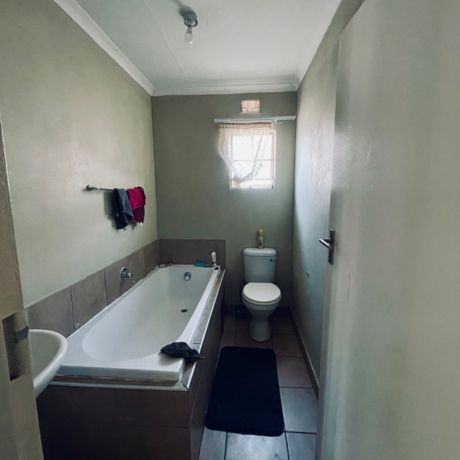 3 Bedroom Property for Sale in Sky City Gauteng