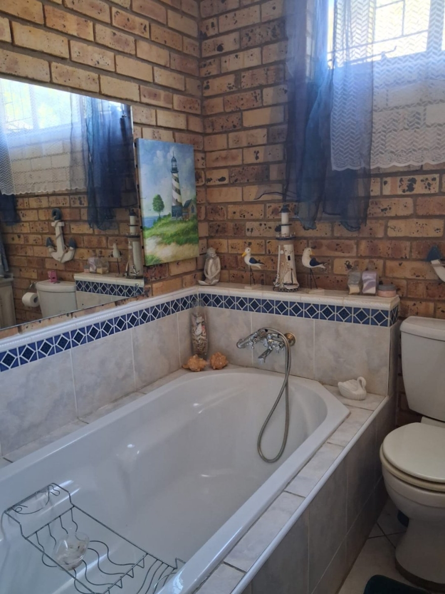 4 Bedroom Property for Sale in Montana Park Gauteng