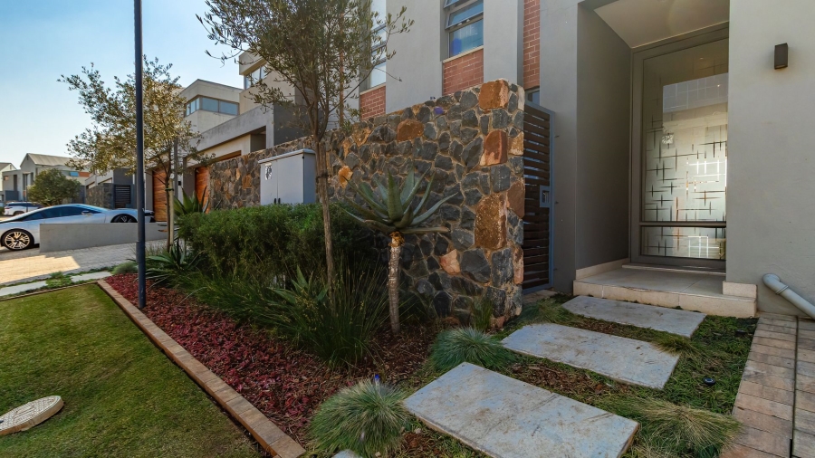 3 Bedroom Property for Sale in Serengeti Lifestyle Estate Gauteng