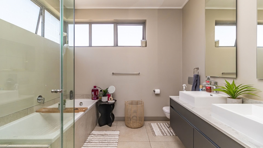 3 Bedroom Property for Sale in Serengeti Lifestyle Estate Gauteng