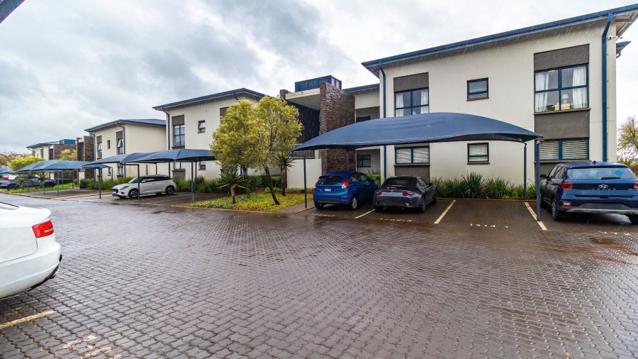 2 Bedroom Property for Sale in Serengeti Lifestyle Estate Gauteng