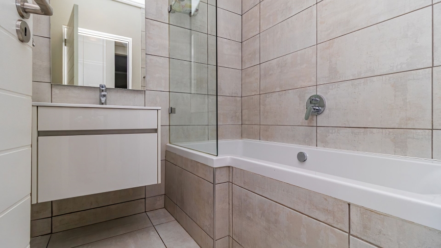 2 Bedroom Property for Sale in Serengeti Lifestyle Estate Gauteng
