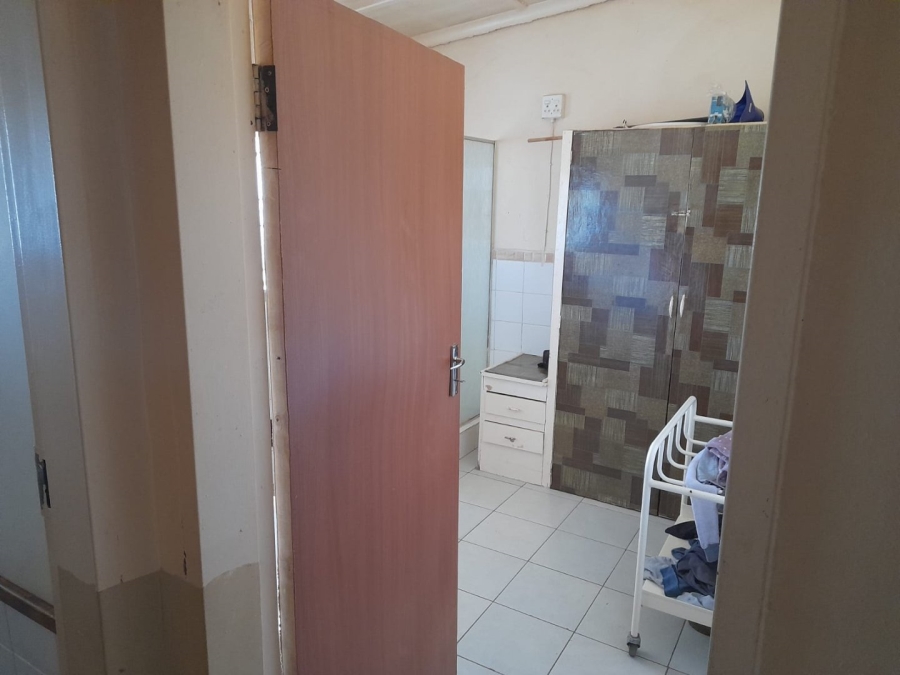 Commercial Property for Sale in Boltonwold Gauteng
