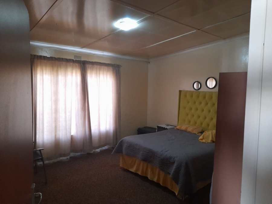 Commercial Property for Sale in Boltonwold Gauteng