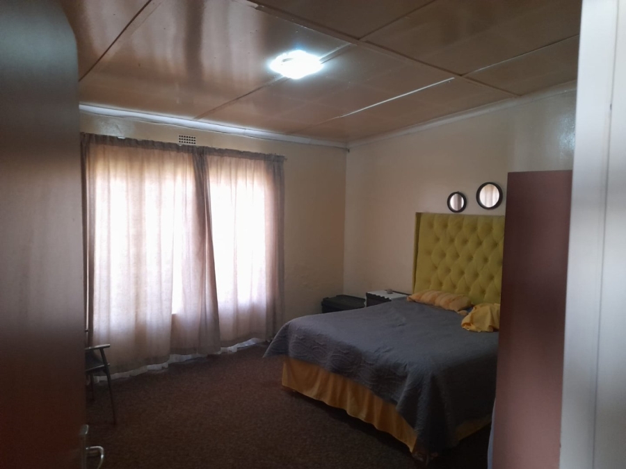 Commercial Property for Sale in Boltonwold Gauteng
