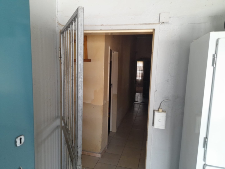 Commercial Property for Sale in Boltonwold Gauteng