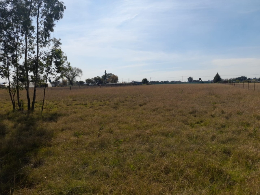 Commercial Property for Sale in Boltonwold Gauteng