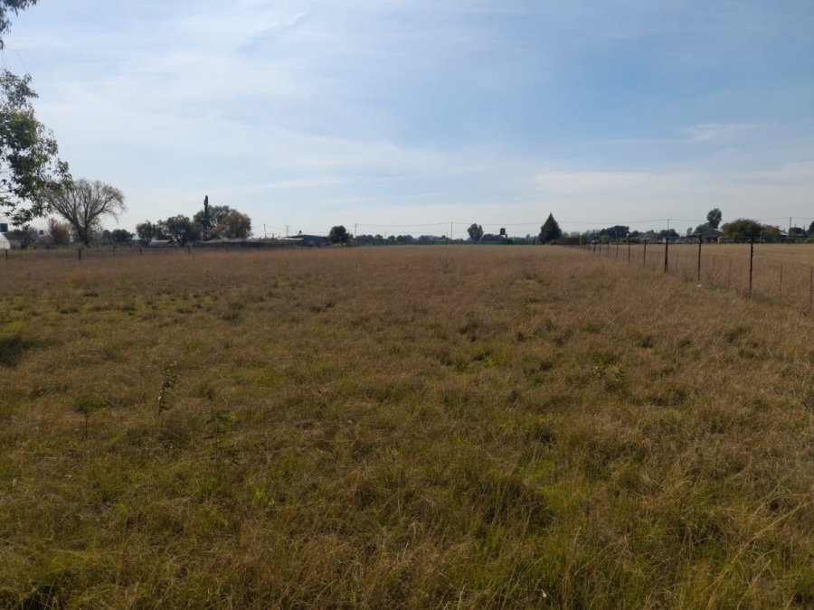 Commercial Property for Sale in Boltonwold Gauteng