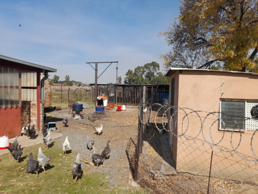 Commercial Property for Sale in Boltonwold Gauteng