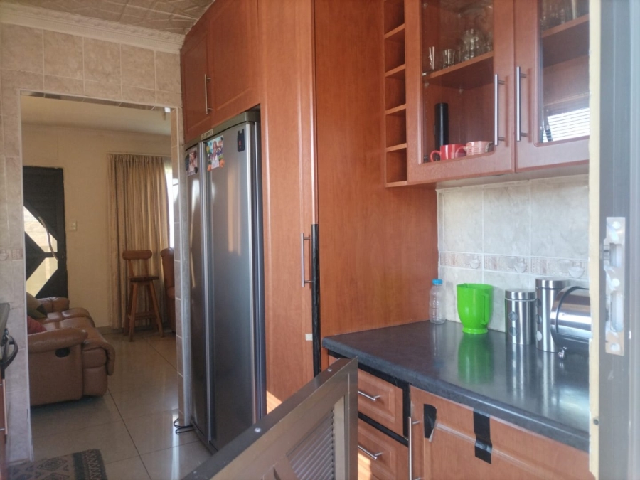 2 Bedroom Property for Sale in Beverley Hills Gauteng