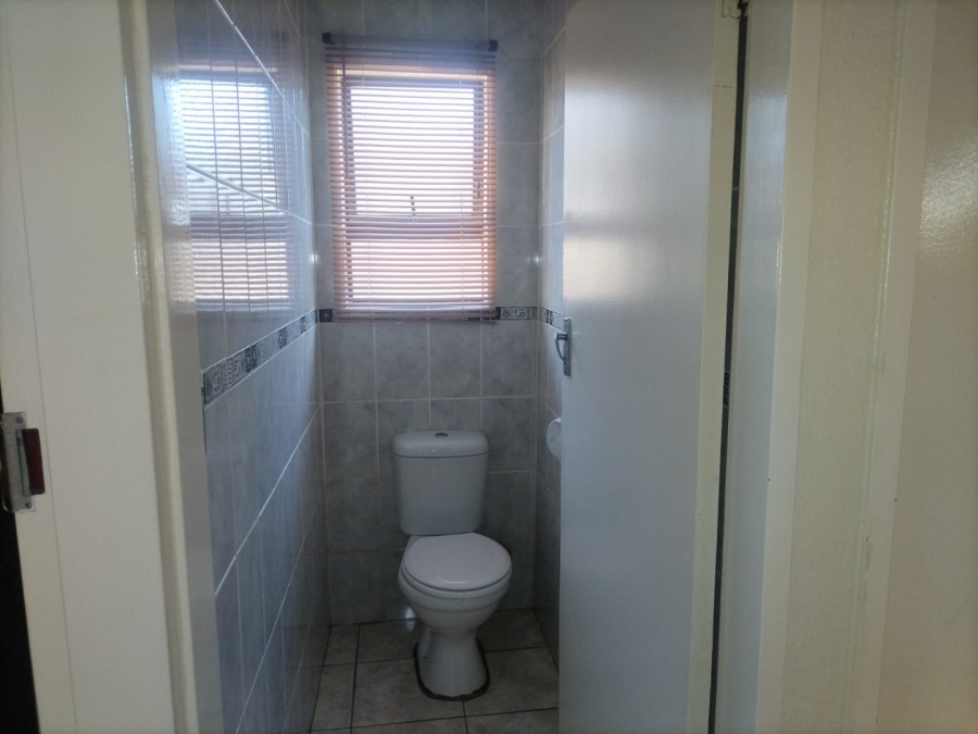 2 Bedroom Property for Sale in Beverley Hills Gauteng