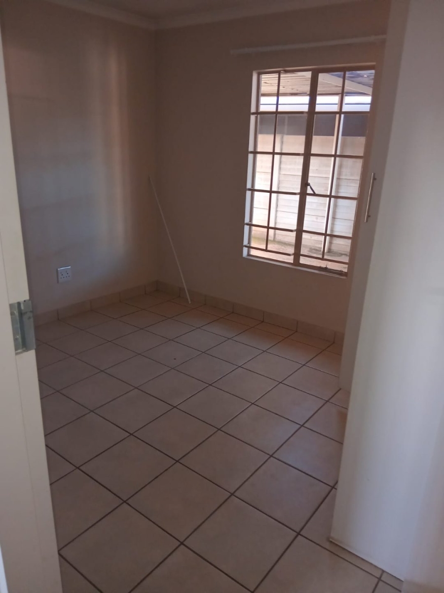  Bedroom Property for Sale in Sky City Gauteng