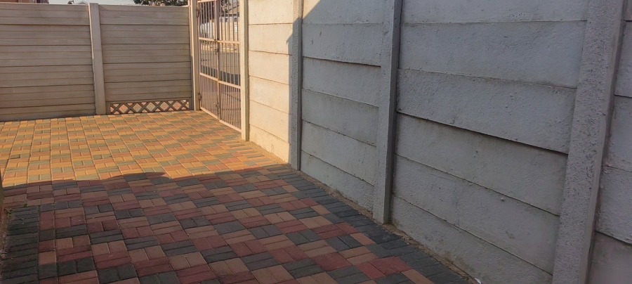  Bedroom Property for Sale in Sky City Gauteng