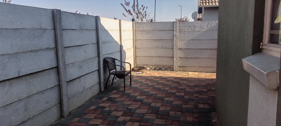  Bedroom Property for Sale in Sky City Gauteng