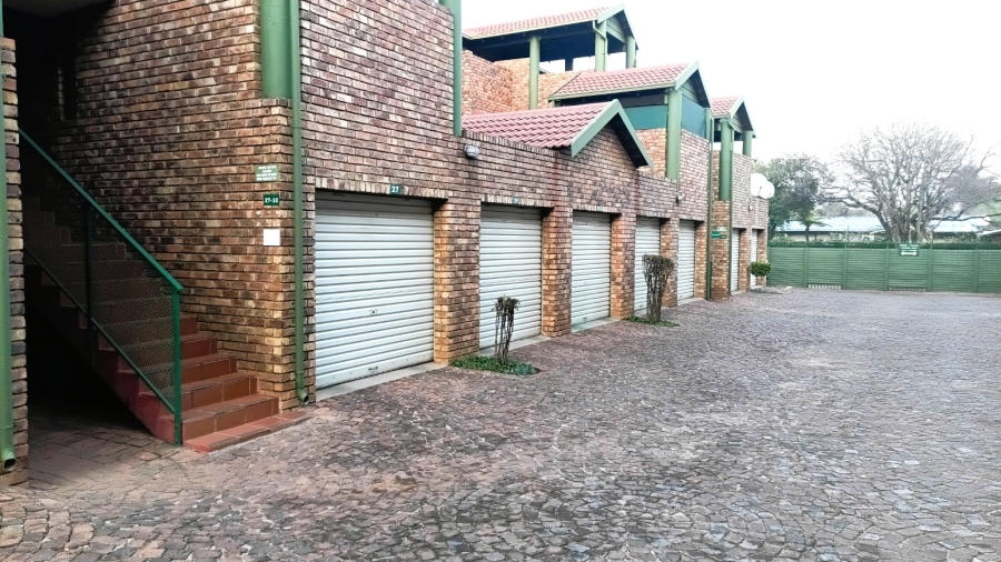 To Let 2 Bedroom Property for Rent in Moregloed Gauteng