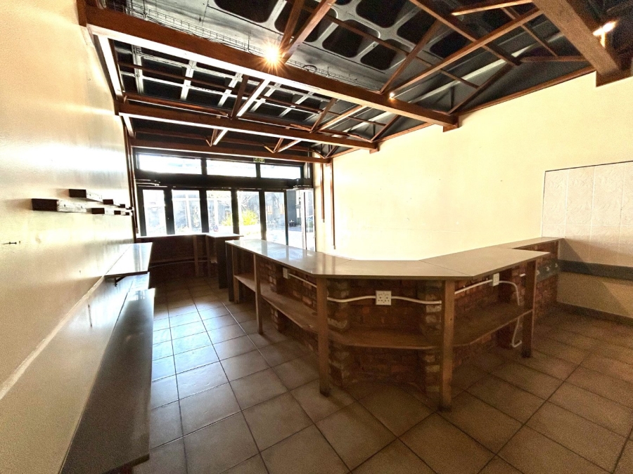 To Let Commercial Property for Rent in Linksfield Gauteng