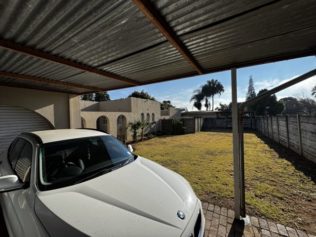 3 Bedroom Property for Sale in Birchleigh Gauteng
