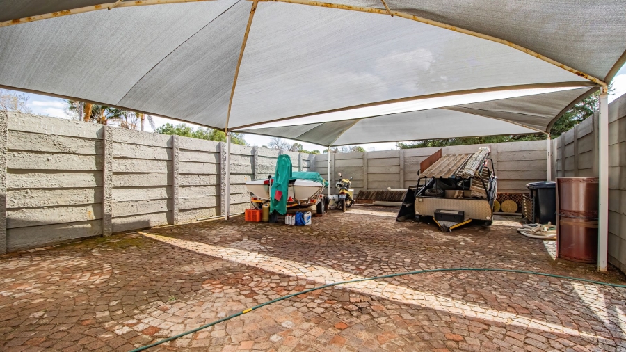 3 Bedroom Property for Sale in Bonaero Park Gauteng