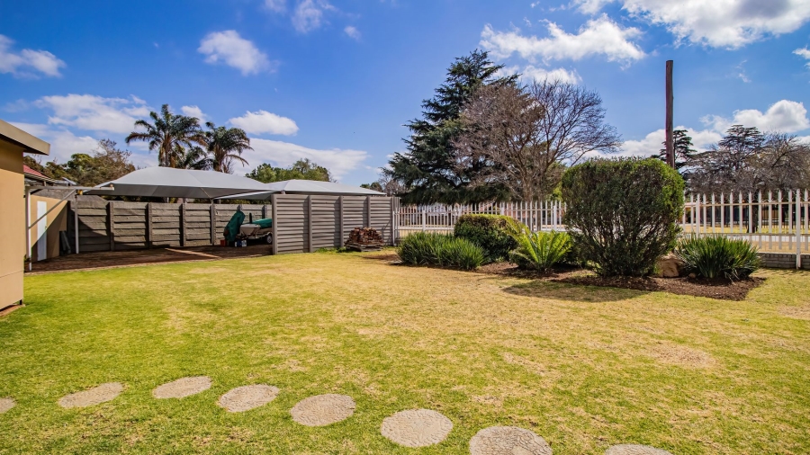 3 Bedroom Property for Sale in Bonaero Park Gauteng