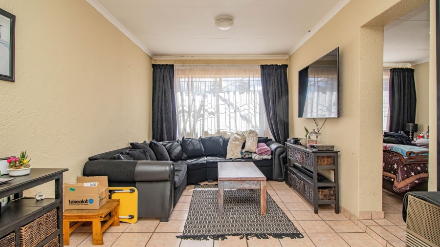 3 Bedroom Property for Sale in Bonaero Park Gauteng
