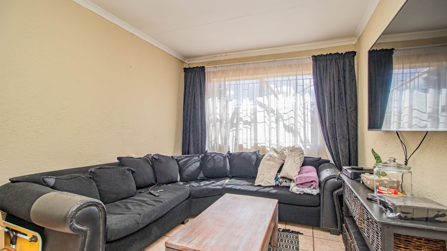 3 Bedroom Property for Sale in Bonaero Park Gauteng