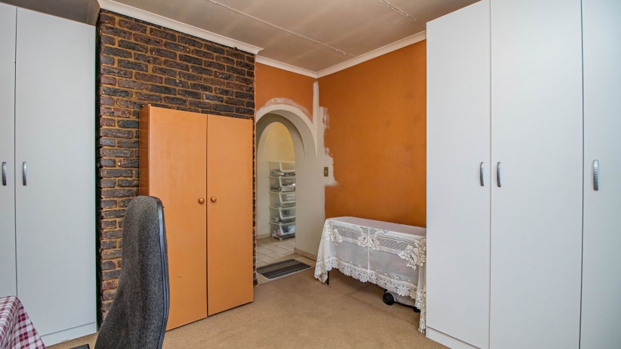 3 Bedroom Property for Sale in Bonaero Park Gauteng