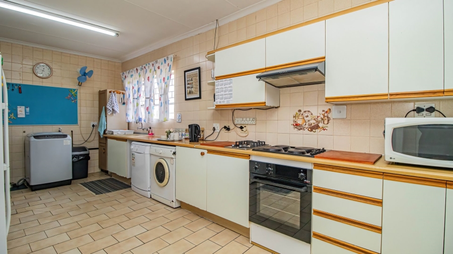 3 Bedroom Property for Sale in Bonaero Park Gauteng