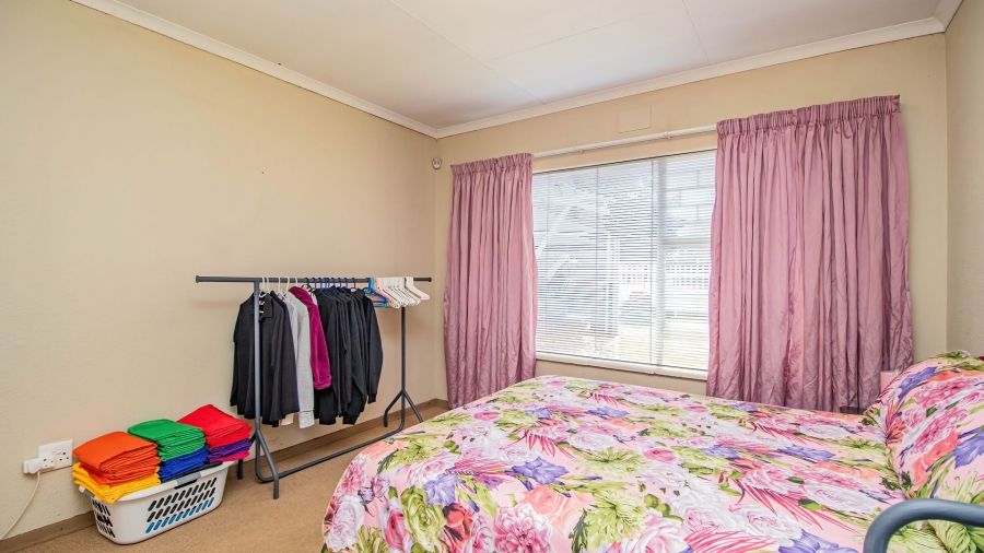 3 Bedroom Property for Sale in Bonaero Park Gauteng