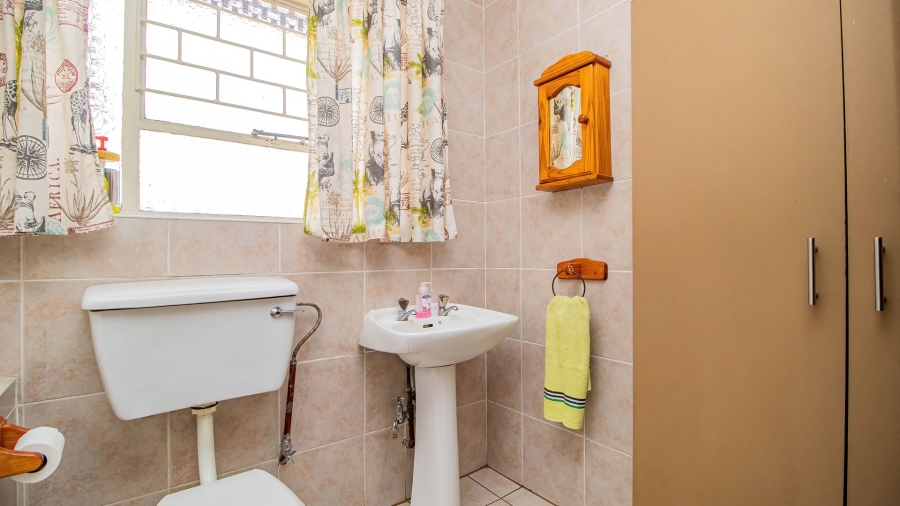 3 Bedroom Property for Sale in Bonaero Park Gauteng