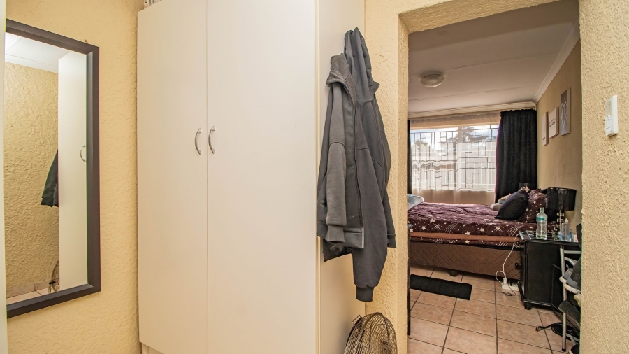 3 Bedroom Property for Sale in Bonaero Park Gauteng