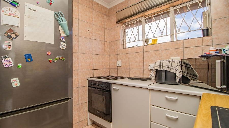 3 Bedroom Property for Sale in Bonaero Park Gauteng