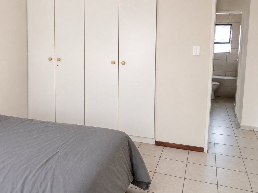 2 Bedroom Property for Sale in Buccleuch Gauteng