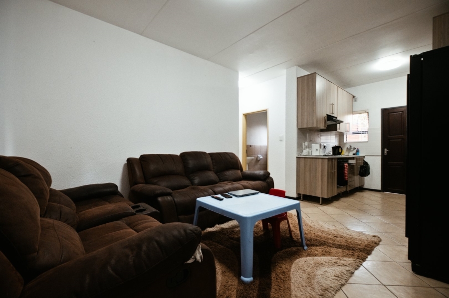 2 Bedroom Property for Sale in Albertsdal Gauteng