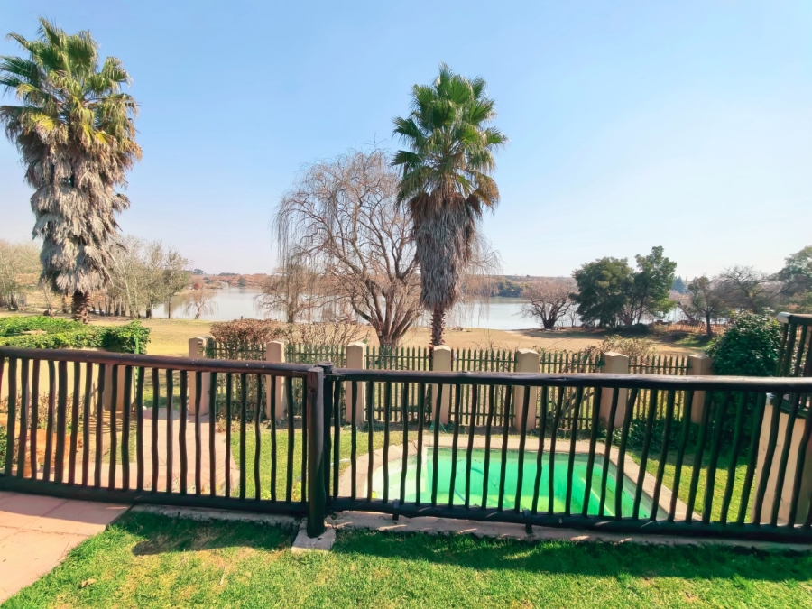 3 Bedroom Property for Sale in Vaal Bank Gauteng