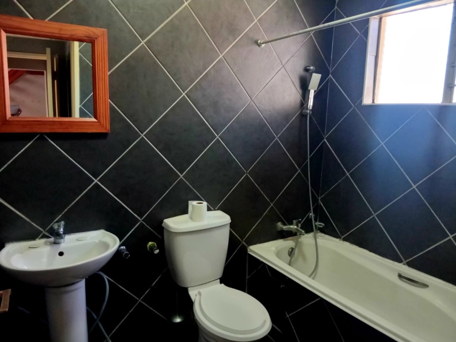 To Let 4 Bedroom Property for Rent in Danie Taljaard Park Gauteng
