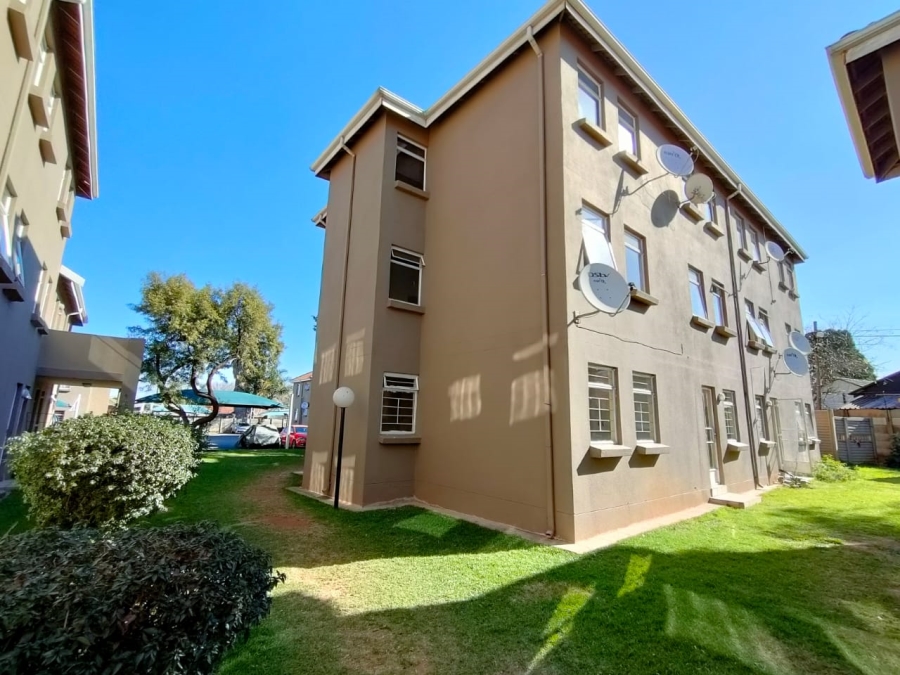 To Let 3 Bedroom Property for Rent in Florentia Gauteng