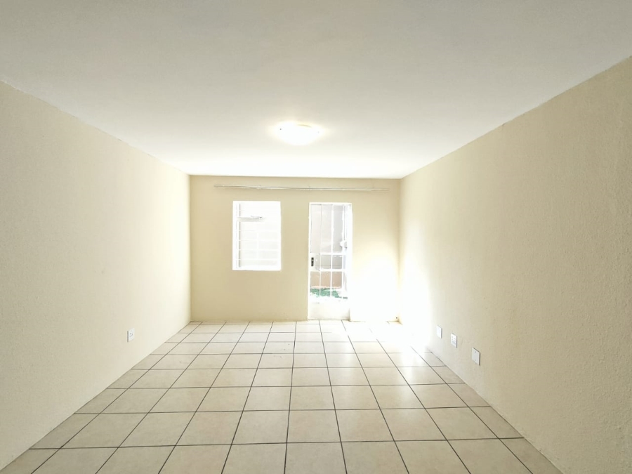 To Let 3 Bedroom Property for Rent in Florentia Gauteng