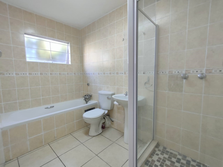 To Let 3 Bedroom Property for Rent in Florentia Gauteng