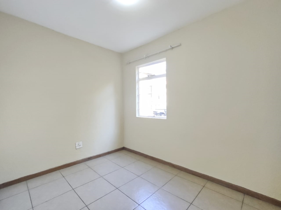 To Let 3 Bedroom Property for Rent in Florentia Gauteng