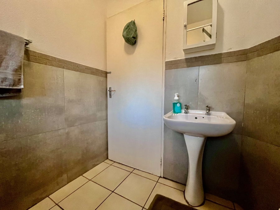2 Bedroom Property for Sale in Halfway Gardens Gauteng