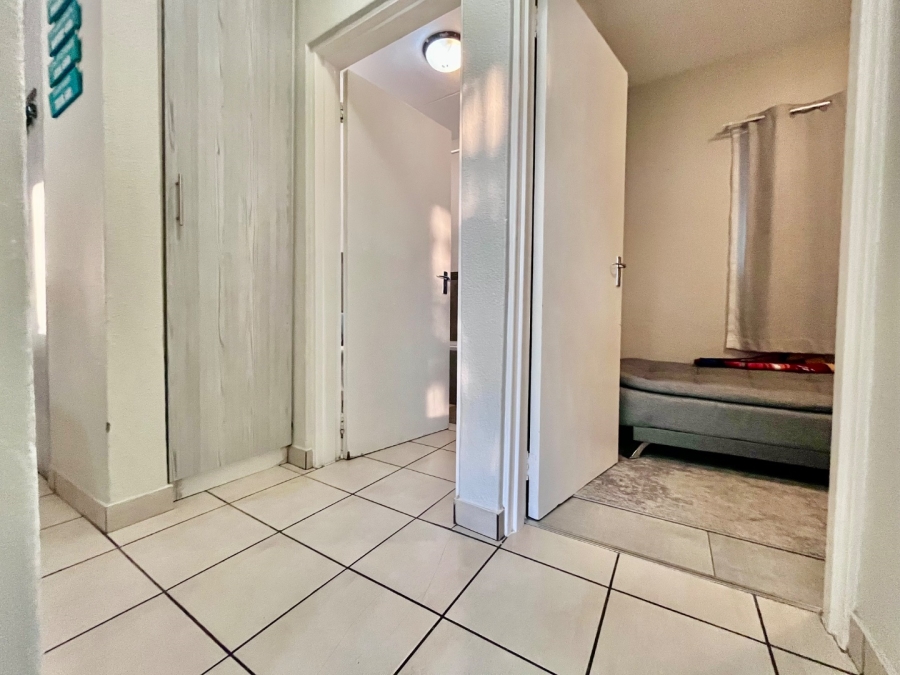 2 Bedroom Property for Sale in Halfway Gardens Gauteng