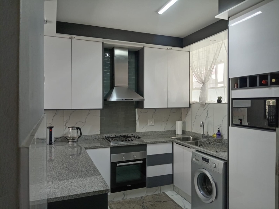 1 Bedroom Property for Sale in Bedford Gardens Gauteng